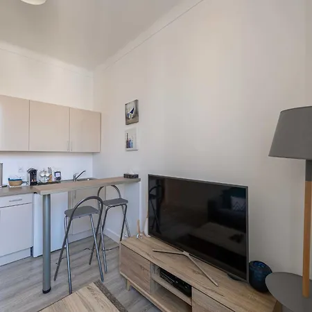 Beautiful Renovated - Near Croisette - 1br 4p