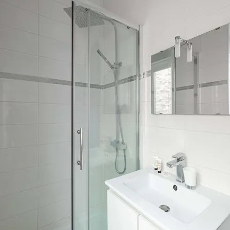 Beautiful Renovated - Near Croisette - 1br 4p * קאן